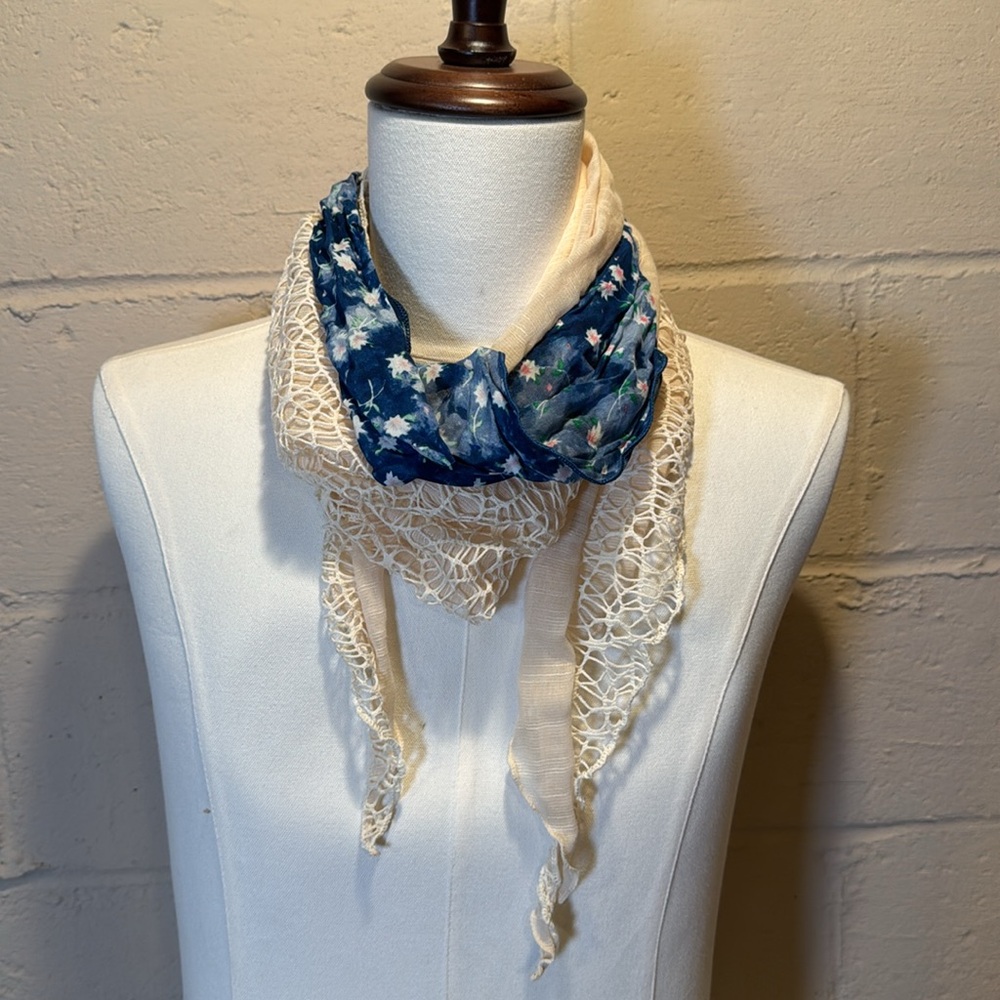 Blue flower and Cream triangle scarf
